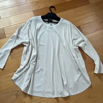 새상품 택 포함 화이트T