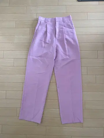 핑크 팬츠