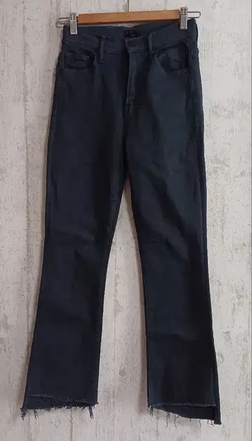 mother INSIDER CROP STEP FRAY 데님 팬츠 25