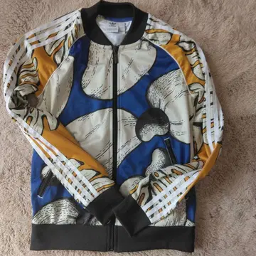 adidas 콩 패턴 저지