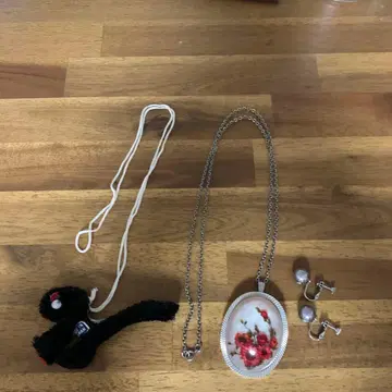쇼와 레트로 수중 꽃 목걸이와 펄 귀찌