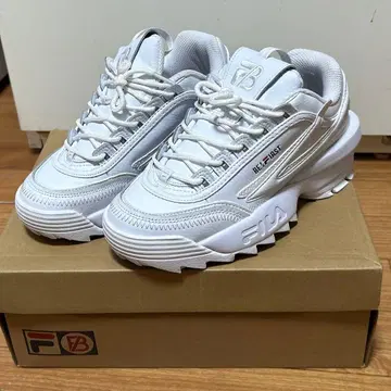 FILA x BE:FIRST 통굽 스니커즈 화이트 23cm 참 포함