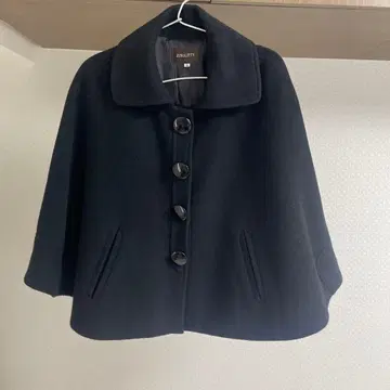 JUSGLITTY 케이프풍 코트 블랙