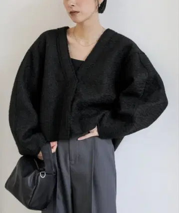 select MOCA 부클레 V넥 숏 가디건