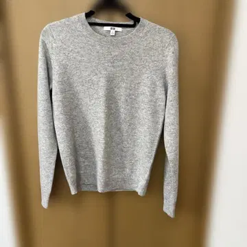 UNIQLO 100% 캐시미어 크루넥 스웨터