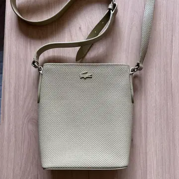 Lacoste 라이트 그린 숄더백