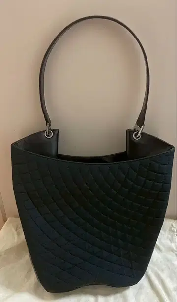 [ 미사용 ] BALLY 발리 퀼팅 가죽 핸드백 토트백