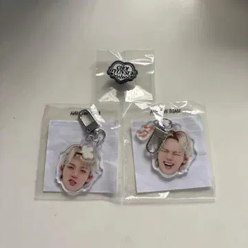 treasure 희로애락 얼굴 아크릴 키링 핀 배지