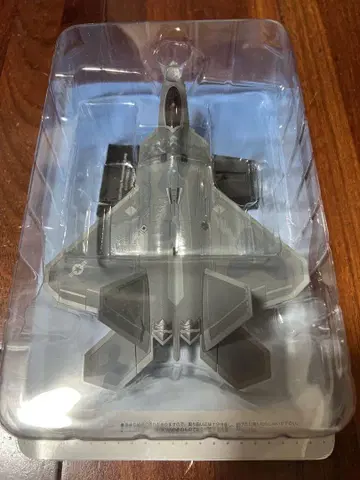 아셰트 에어 파이터 컬렉션 F-22 랩터 1/100