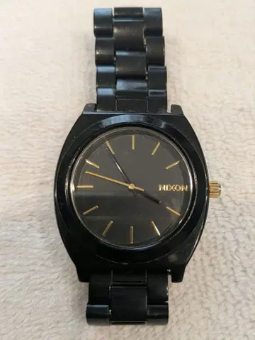 NIXON 블랙 쿼츠 손목시계 박스 포함