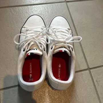 LACOSTE 화이트 스니커즈 로우컷