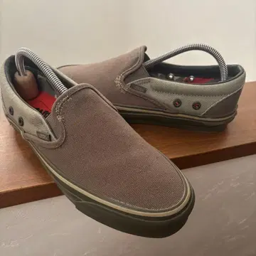 새상품급 Nigel Cabourn x VANS VAULT 슬립온 26cm