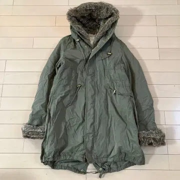 10.28 백넘버 모즈 코트 카키 라이너 탈부착 가능 M