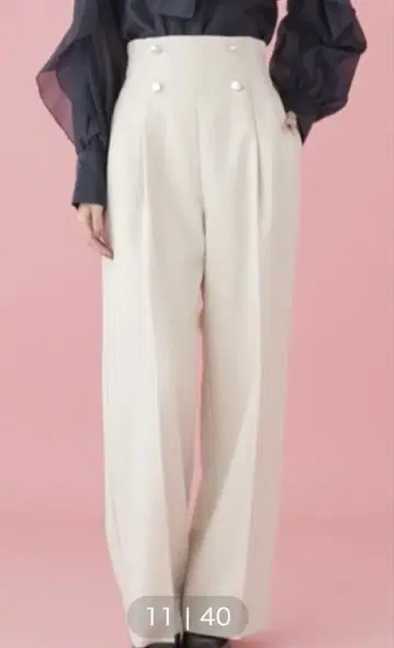 질 엠블럼 버튼 와이드 팬츠