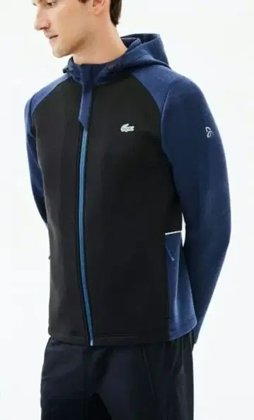 조코비치 모델 LACOSTE 후드 부착 맨투맨 저지