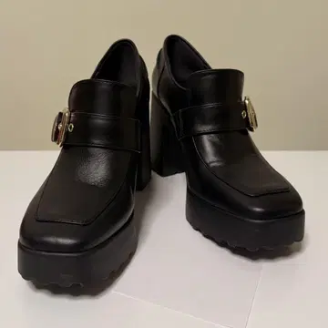블랙 가죽 플랫폼 힐