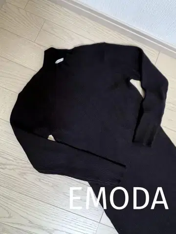 EMODA 니트 원피스 무릎 아래 기장 블랙 원피스 니트 에모다