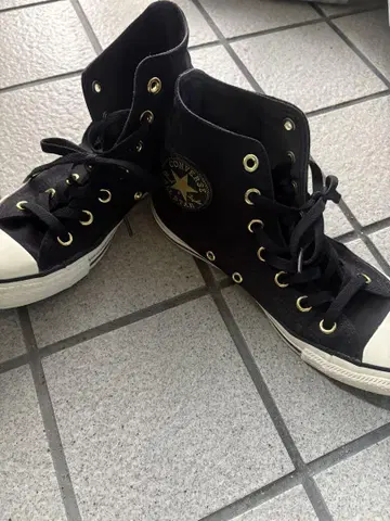 Converse 블랙 하이컷 스니커즈