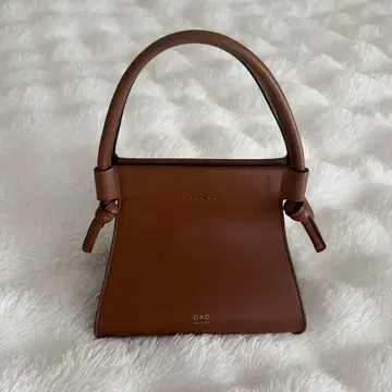 OAD 뉴욕 브라운 핸드백