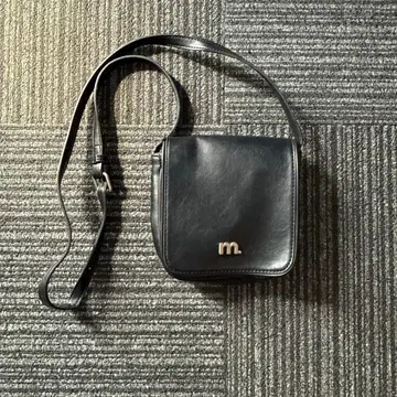 M.P Studios PU 가죽 미니 숄더백