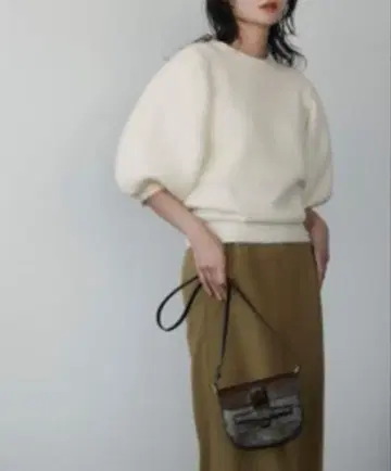 퍼프 슬리브 반팔 니트 풀오버