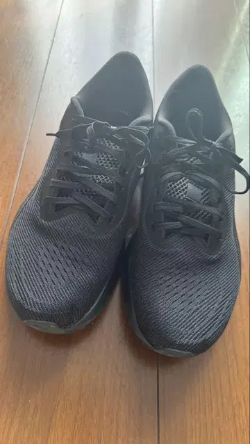 Puma 블랙 러닝화