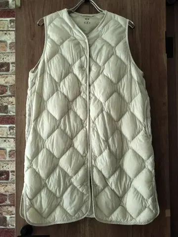 UNIQLO ULTRA LIGHT DOWN 다운 베스트 S 아이보리