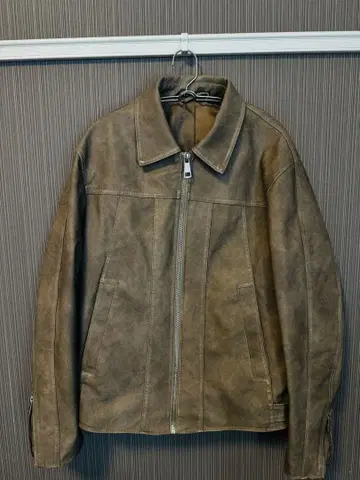 베이지 가죽 자켓