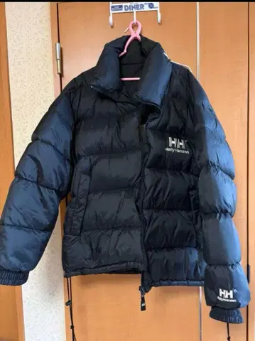 헬리 한센 블랙 다운 자켓