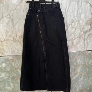 LE CIEL BLEU 다크 데님 롱 스커트 34