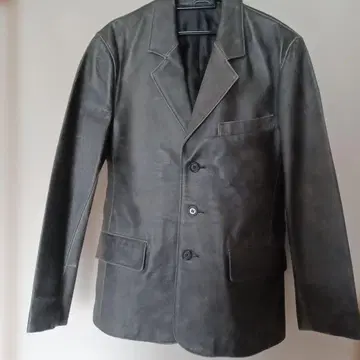 다크 그레이 싱글 버튼 가죽 자켓