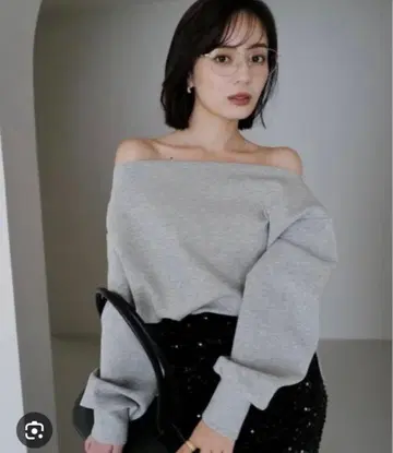 anuans 오프숄더 그레이 맨투맨