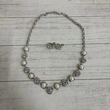 ZARNY 펄 크리스탈 목걸이