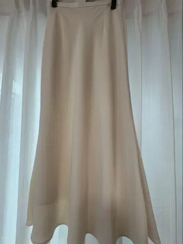 내추럴 뷰티 롱 스커트