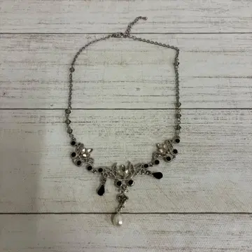 여성용 목걸이 진주
