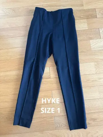 HYKE 슬림 스트레이트 팬츠 다크 네이비 SIZE 1