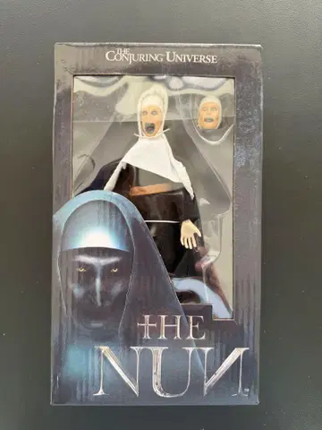 미개봉 새상품 THE NUN 죽음의 방 수녀 피규어 NECA