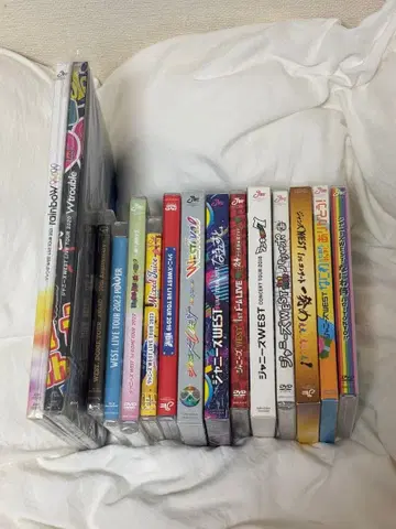 WEST. 라이브 DVD 세트