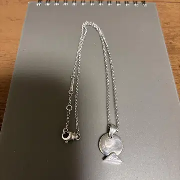 클리오 블루 펜던트 목걸이