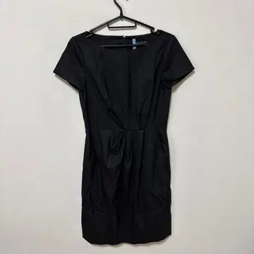 띠어리 블랙 얇은 소재 반팔 원피스 2