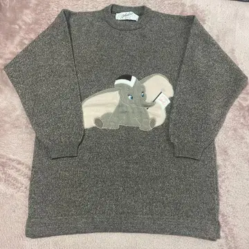 GEORGYA studio x Disney 덤보 니트 브라운