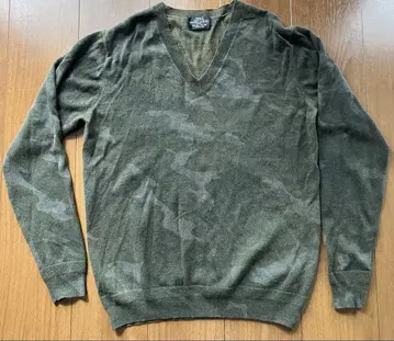 UNITED ARROWS 카모 패턴 V넥 니트 사이즈 L