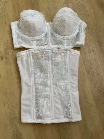 화이트 브라이덜 이너 코르셋 알파 블랑카