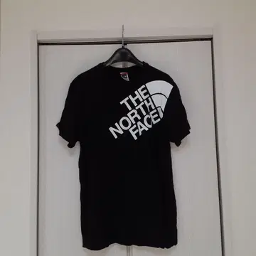 THE NORTH FACE 블랙 티셔츠