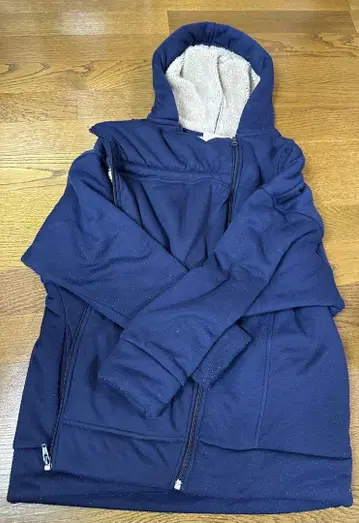 마터니티용 네이비 플리스 후드 부착 자켓