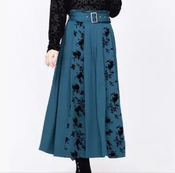 axes femme 플라워 절개 스커트