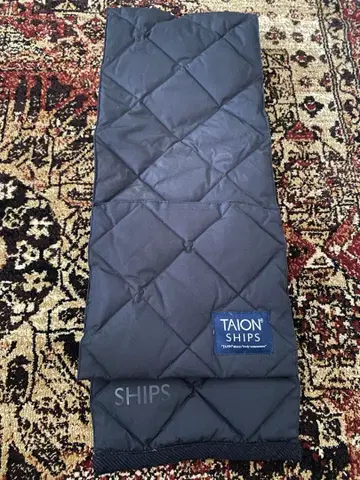 TAION x SHIPS 다운 머플러