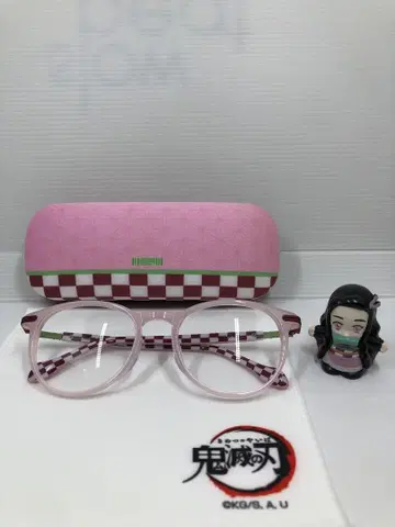 카마도 네즈코 모델 안경 프레임