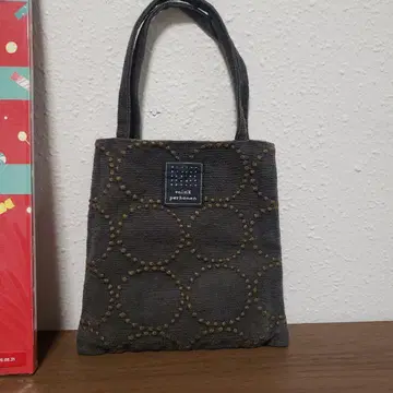 minaperuhonen mini bag