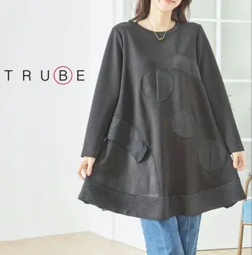 TRUBE 주름 가공 서클 모티브 절개 튜닉